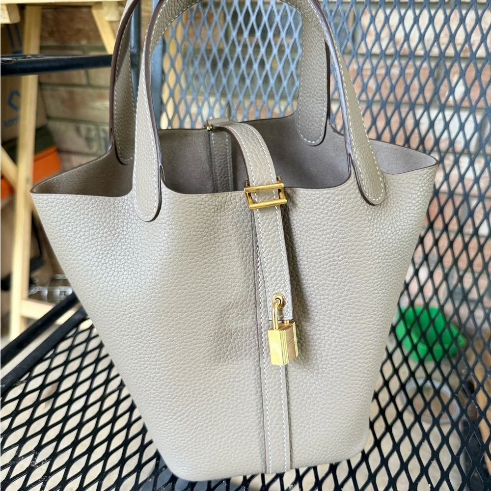 Elegant Gray Leather Tote Bag hermes style - Picture 1 of 5